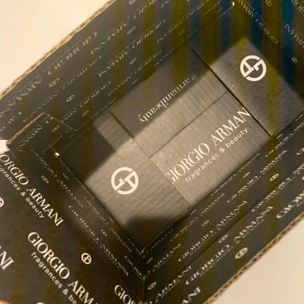 GIORGIO ARMANI Black Box Packaging Wrap Gift Pack